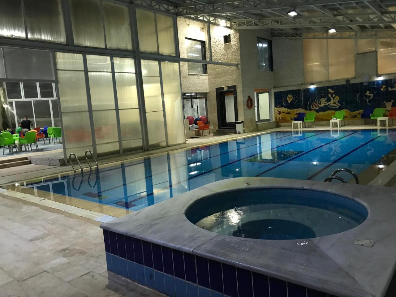 Badan Suites Safut Exterior foto