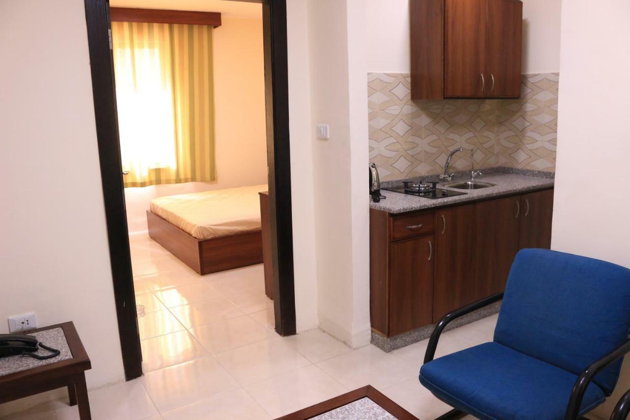 Badan Suites Safut Exterior foto